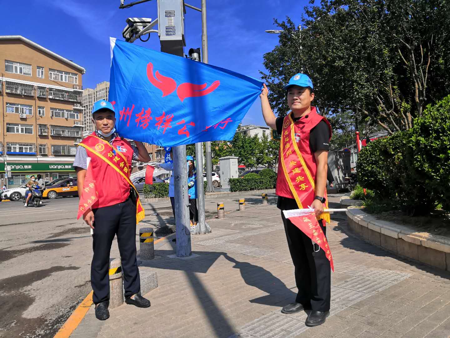 <strong>鸡巴戳进阴道里视频在线免费看</strong>